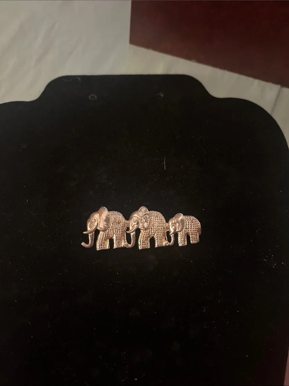 Gold Elephant Family Brooch Pin – Women’s Animal Charm Accessory